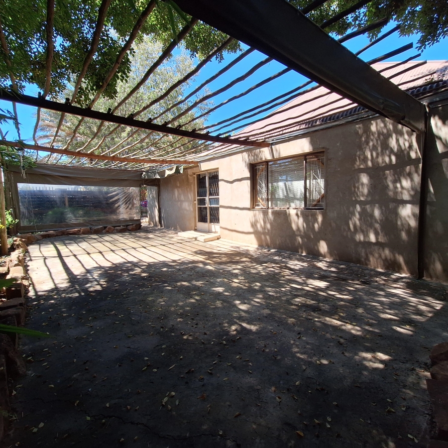 5 Bedroom Property for Sale in Frankfort Free State